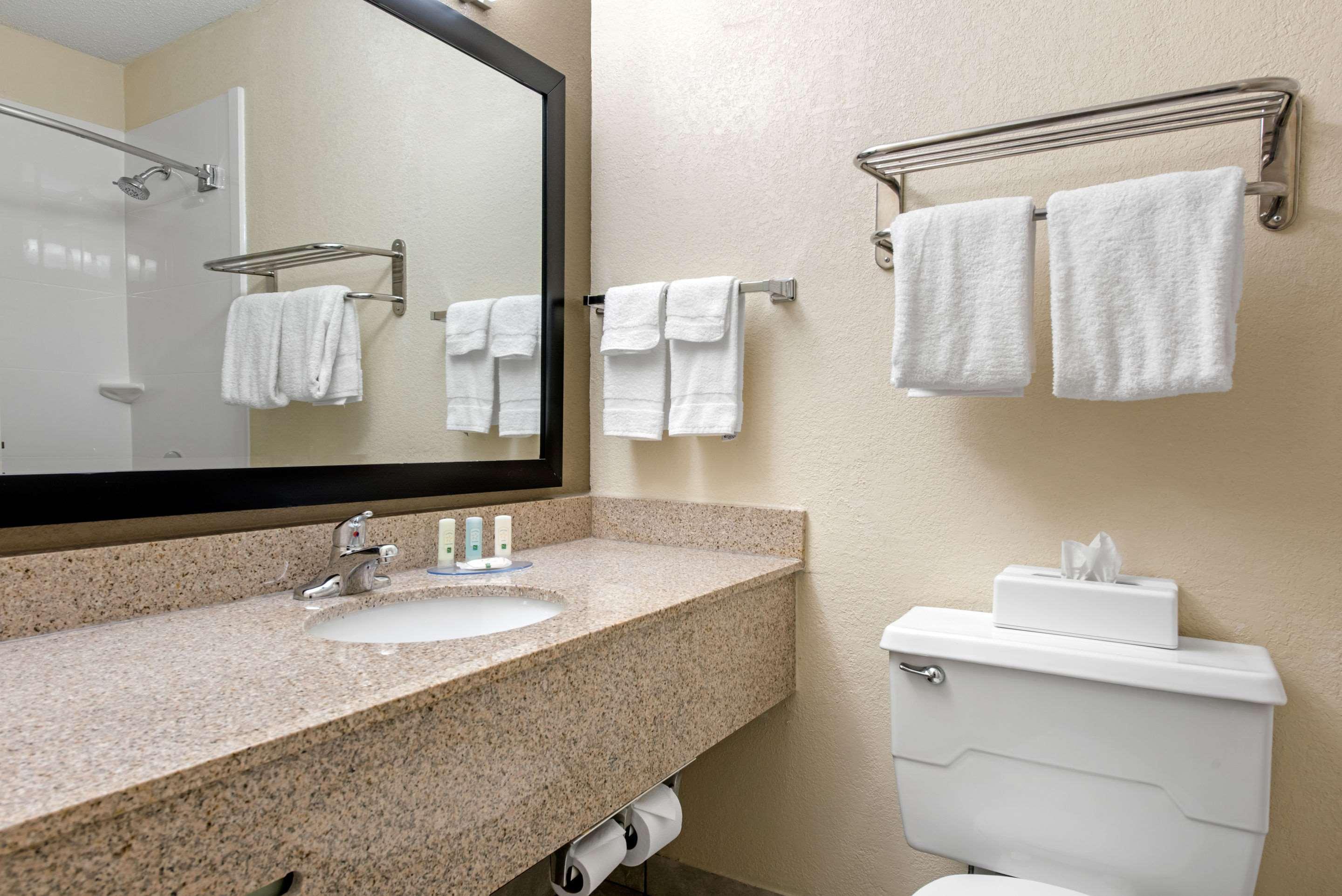 Quality Inn & Suites Lafayette I-65 Εξωτερικό φωτογραφία