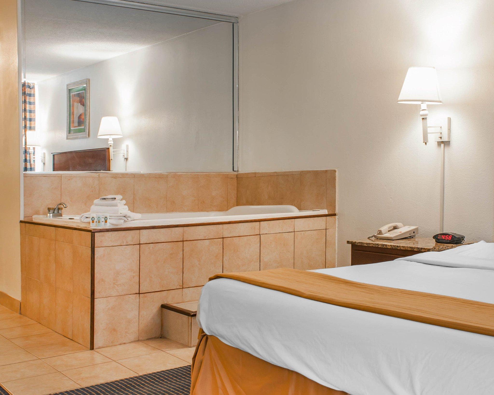 Quality Inn & Suites Lafayette I-65 Εξωτερικό φωτογραφία