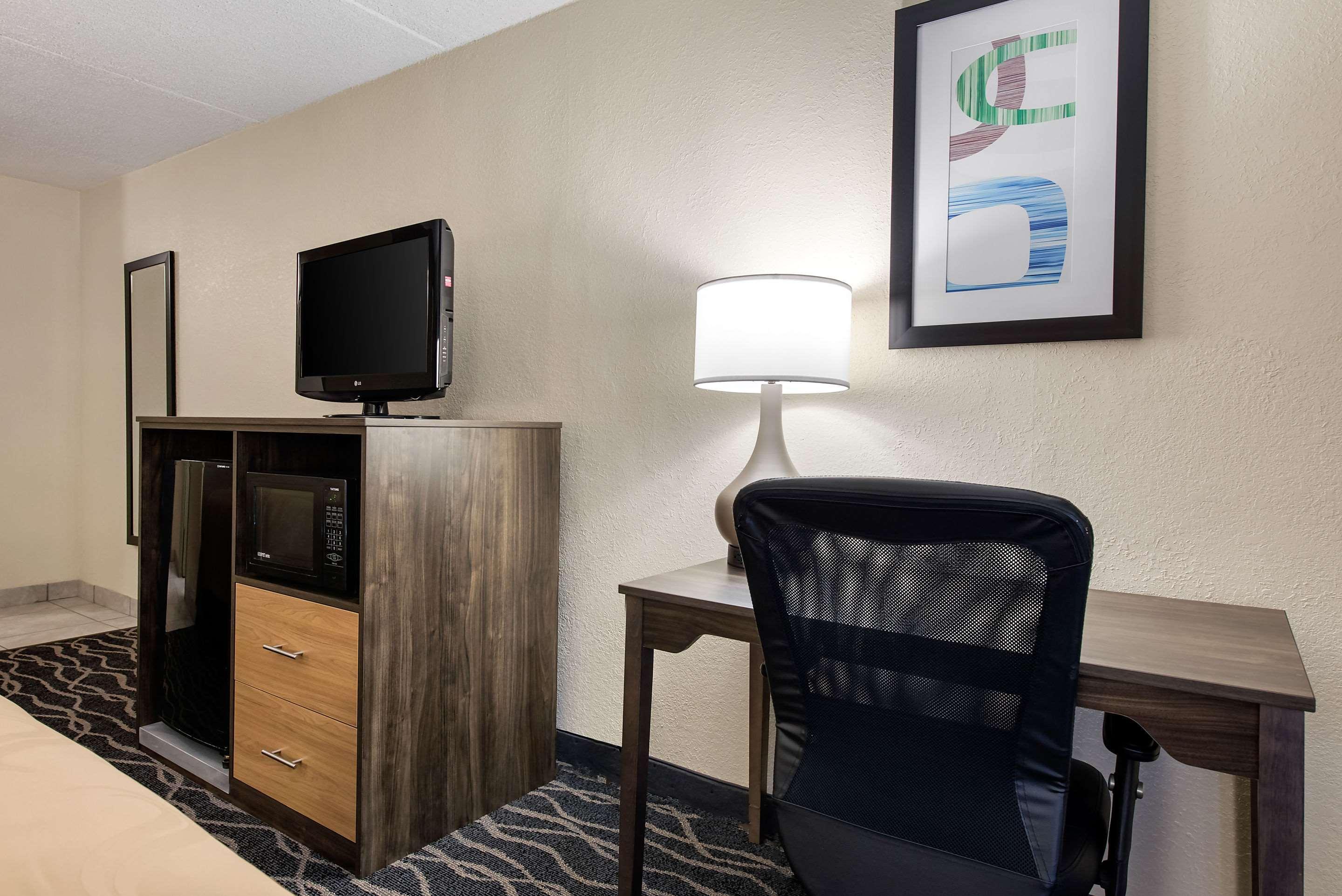 Quality Inn & Suites Lafayette I-65 Εξωτερικό φωτογραφία