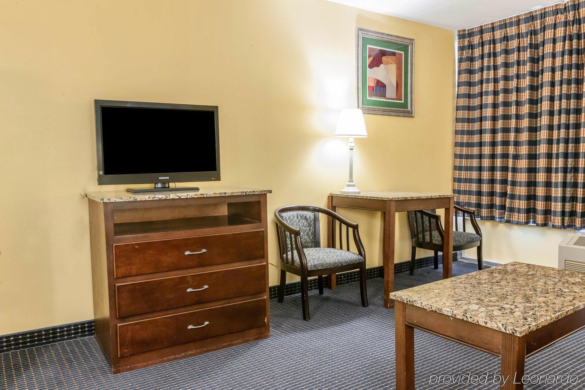 Quality Inn & Suites Lafayette I-65 Εξωτερικό φωτογραφία